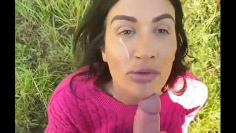 Latina outdoor blowjob and facial thumbnail 1